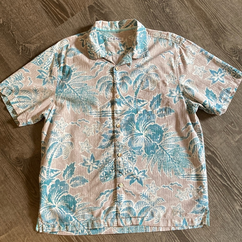 Tommy Bahama men’s shirt
